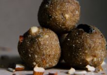 FLAXSEED LADDU(PLAM JAGGERY)
