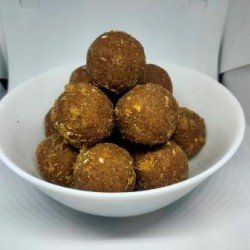 FINGER MILLET LADDU(PLAM JAGGERY)